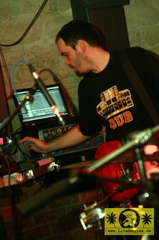 Radikal Dub Kolektiv (HR) Rosenkeller, Jena - 25. Dezember 2008 (14).jpg